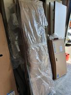 Radiator: Vasco VERTILINE VG 0508 x 1820 - Kleur: RAL9016, Ophalen, 30 tot 80 cm, Radiator, Nieuw