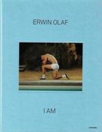 ERWIN OLAF I Am. Oeuvre-overzicht. Hardcover. Nieuwstaat!!, Boeken, Kunst en Cultuur | Fotografie en Design, Verzenden, Zo goed als nieuw