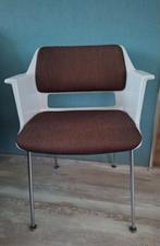 Vintage / retro Gispen kuipstoel, Huis en Inrichting, Stoelen, Stof, Gebruikt, Overige kleuren, Ophalen of Verzenden
