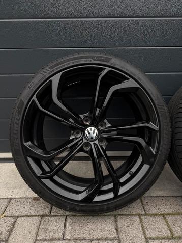 Volkswagen 19 inch Reifnitz velgen Golf 7 8 Caddy 235/35 19 beschikbaar voor biedingen