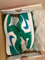 Sneakers Nike maat 39&40, Kleding | Dames, Schoenen, Ophalen of Verzenden, Zo goed als nieuw, Groen, Sneakers of Gympen