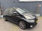 Toyota Aygo 1.0-12V Dynamic Automaat Navi Airco 5drs NAP! In, Euro 5, Stof, Gebruikt, 4 stoelen