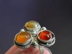 Etnisch zilveren ring met 3 carneolen, kornalijnen maat 17-, Sieraden, Tassen en Uiterlijk, Ringen, Gebruikt, Verzenden, Kleiner dan 17