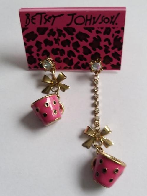Goudkleurige roze theekopjes strass steker oorbellen, Sieraden, Tassen en Uiterlijk, Oorbellen, Nieuw, Knopjes of Stekers, Overige materialen