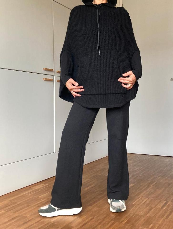 Zadig & Voltaire, zwarte wollen poncho met skull, Kleding | Dames, Jassen | Winter, Zo goed als nieuw, Maat 38/40 (M), Zwart, Ophalen of Verzenden