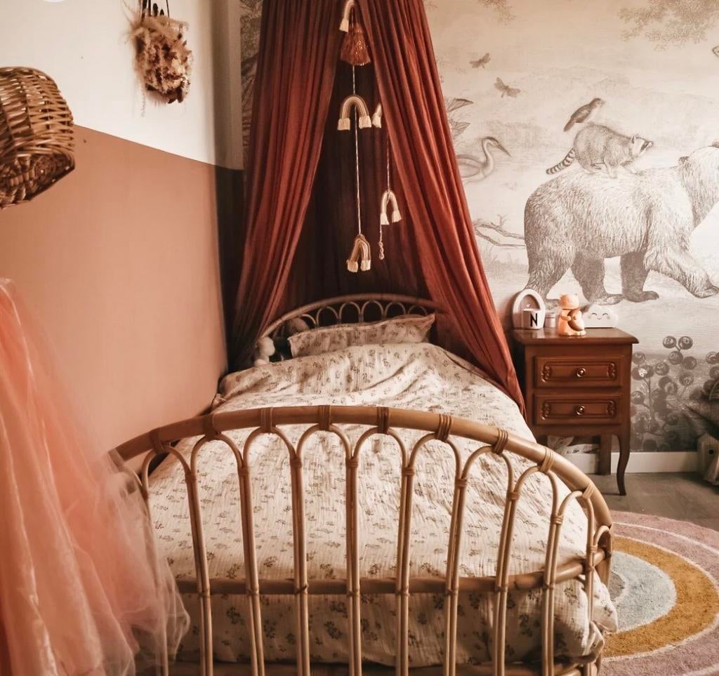 Leo & Moon Jade Bed - Uniek en Stijlvol!, Ophalen of Verzenden, Zo goed als nieuw, Ledikant