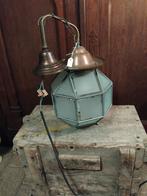 Hanglamp van koper en geslepen glas, Antiek en Kunst, Antiek | Lampen, Ophalen of Verzenden