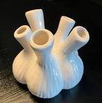 Tulpen vaas nieuw, Huis en Inrichting, Wit, Aardewerk of Porselein, Nieuw, Ophalen of Verzenden