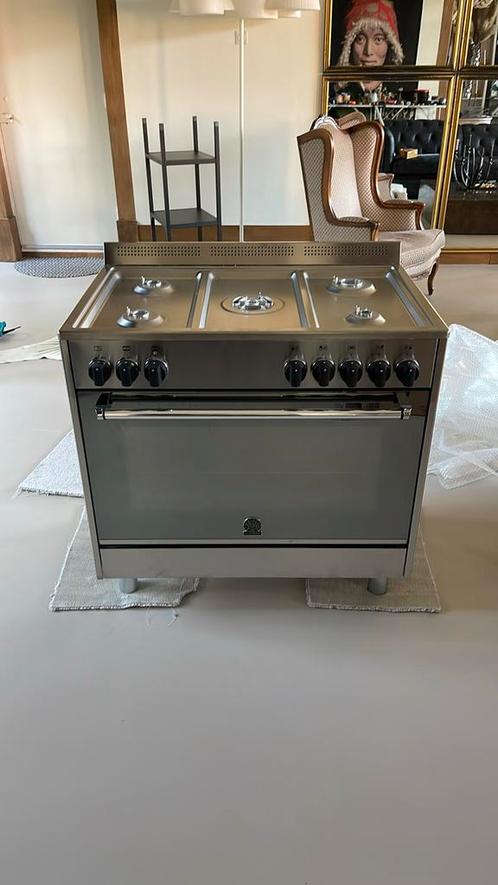 Bertazzoni LA GERMANICA 5 pits fornuis wo 1 wokbrander, Witgoed en Apparatuur, Fornuizen, Zo goed als nieuw, Vrijstaand, Gas, 5 kookzones of meer