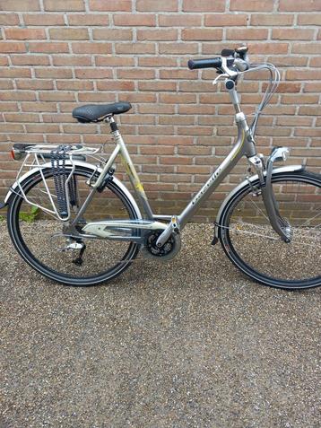 Goede nette gazelle medeo LTD D57cm  beschikbaar voor biedingen