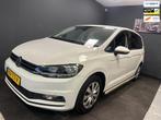 Volkswagen Touran 2.0 TDI SCR 2017 DSG NL NAVI 1EIGENAAR RIJ, Auto's, Volkswagen, Euro 6, 4 cilinders, 150 pk, Wit
