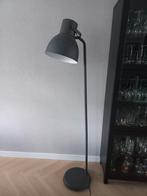 Staande lamp / vloerlamp, Huis en Inrichting, Lampen | Vloerlampen, Ophalen, Zo goed als nieuw, 150 tot 200 cm