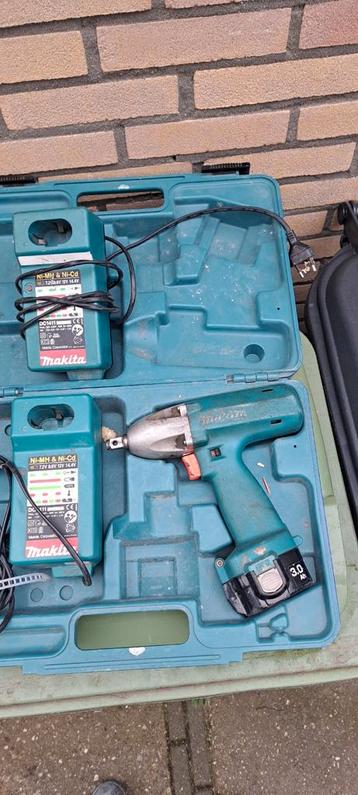 Makita 6915D Slagschroevendraaier 12V beschikbaar voor biedingen