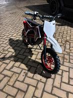 Elektrische stoere kindercrosser NIEUW!, Fietsen en Brommers, Minibikes, Midibikes en Pitbikes, Ophalen of Verzenden, Zo goed als nieuw