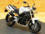 Triumph Street Triple 1:18 mitos, Hobby en Vrije tijd, Modelauto's | 1:18, Nieuw, Overige merken, Motor, Ophalen of Verzenden