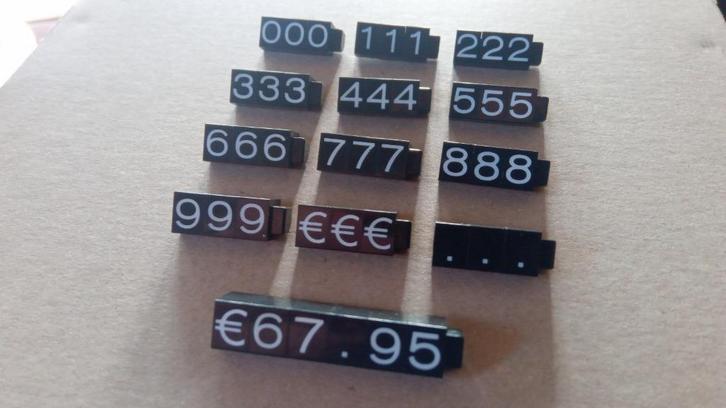 RETIF winkel presentatie prijsblokjes zwart met witte opdruk, Kleding | Dames, Overige Dameskleding, Nieuw, Ophalen of Verzenden