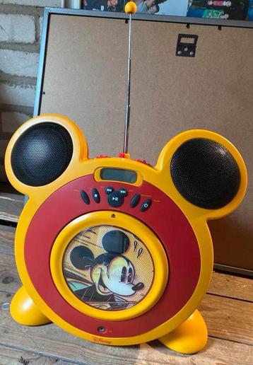 Disney Mickey Mouse CD-speler met radio beschikbaar voor biedingen
