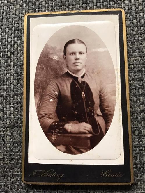 CDV, Vrouw, Frederik Harting, Gouda, Carte de Visite, Verzamelen, Foto's en Prenten, Gebruikt, Foto, Voor 1940, Ophalen of Verzenden