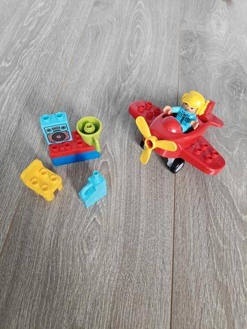 Duplo Vliegtuig 10908 beschikbaar voor biedingen