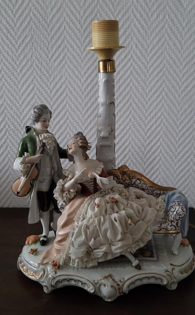Antieke Porseleinen Lamp  Dresden Meissen porselein, Antiek en Kunst, Antiek | Lampen, Ophalen