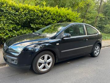 Ford Focus 1.6 74KW 3D 2005 Zwart beschikbaar voor biedingen