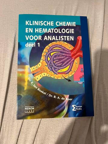 Klinische chemie en hematologie voor analisten beschikbaar voor biedingen