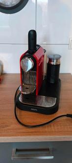 Nespresso Essenza & Melkopschuimer Rood- Koffiecup apparaat, Ophalen, Gebruikt, Espresso apparaat, 1 kopje