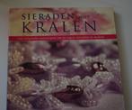 Boek: Sieraden met kralen, Hobby en Vrije tijd, Kralen en Sieraden maken, Ophalen of Verzenden, Gebruikt, Overige typen