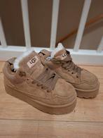 Mooie beige UGG sneakers, Kleding | Dames, Schoenen, UGG, Bruin, Nieuw, Ophalen of Verzenden