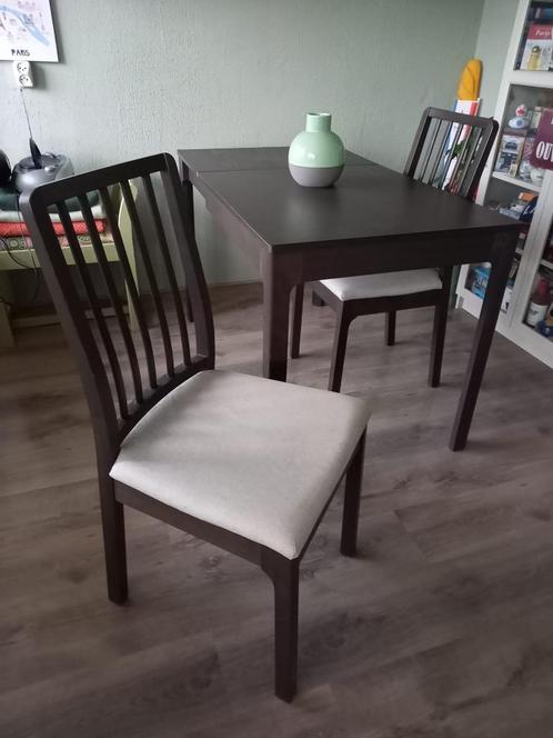 Uitschuifbare eettafel + stoelen Ekedalen (IKEA), Huis en Inrichting, Tafels | Eettafels, Gebruikt, 50 tot 100 cm, 100 tot 150 cm
