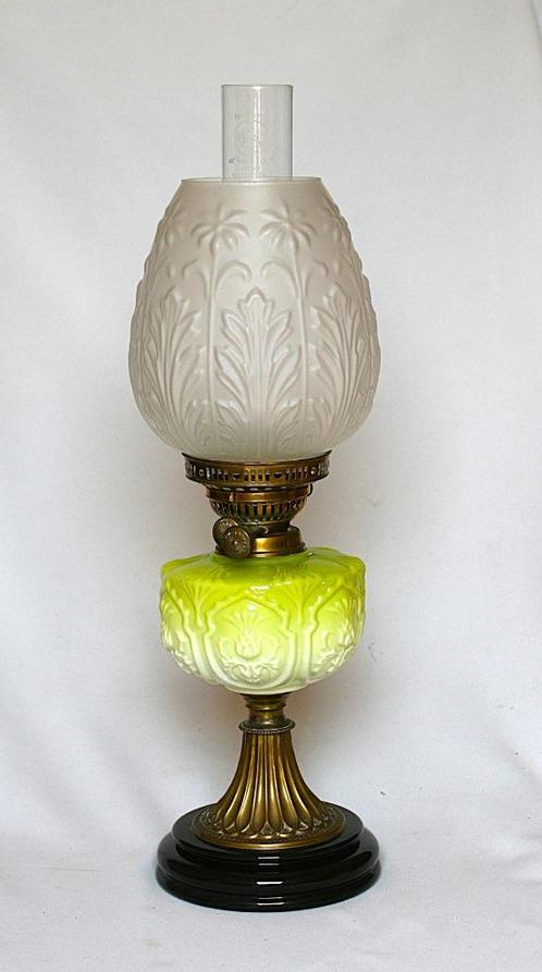Antieke Victoriaanse Engelse Olielamp 1850 - 1890, Antiek en Kunst, Antiek | Lampen, Ophalen of Verzenden