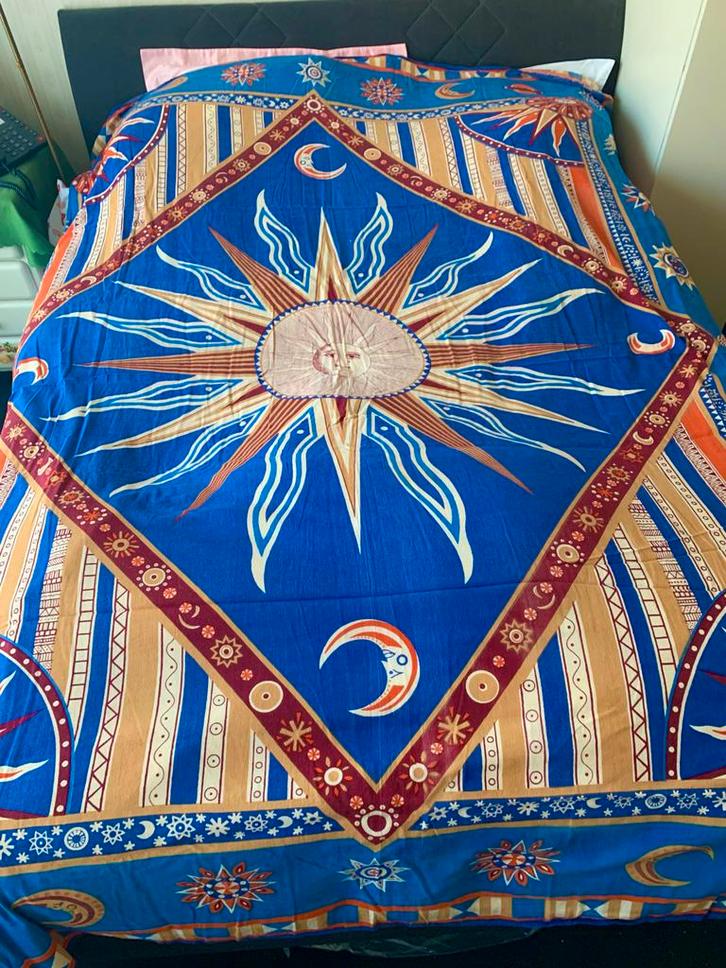 Grote Katoenen Sprei met Zon- en Maanmotief, Huis en Inrichting, Slaapkamer | Beddengoed, Gebruikt, Deken of Dekbed, Overige maten