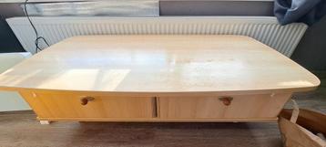 Salontafel met diepe lades beschikbaar voor biedingen