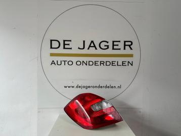 SKODA FABIA 5J6 ACHTERLICHT LINKS ACHTER 5J6945095 beschikbaar voor biedingen