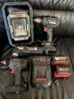 Bosch set 4 delig met lader en 2 accus, Ophalen of Verzenden, Zo goed als nieuw