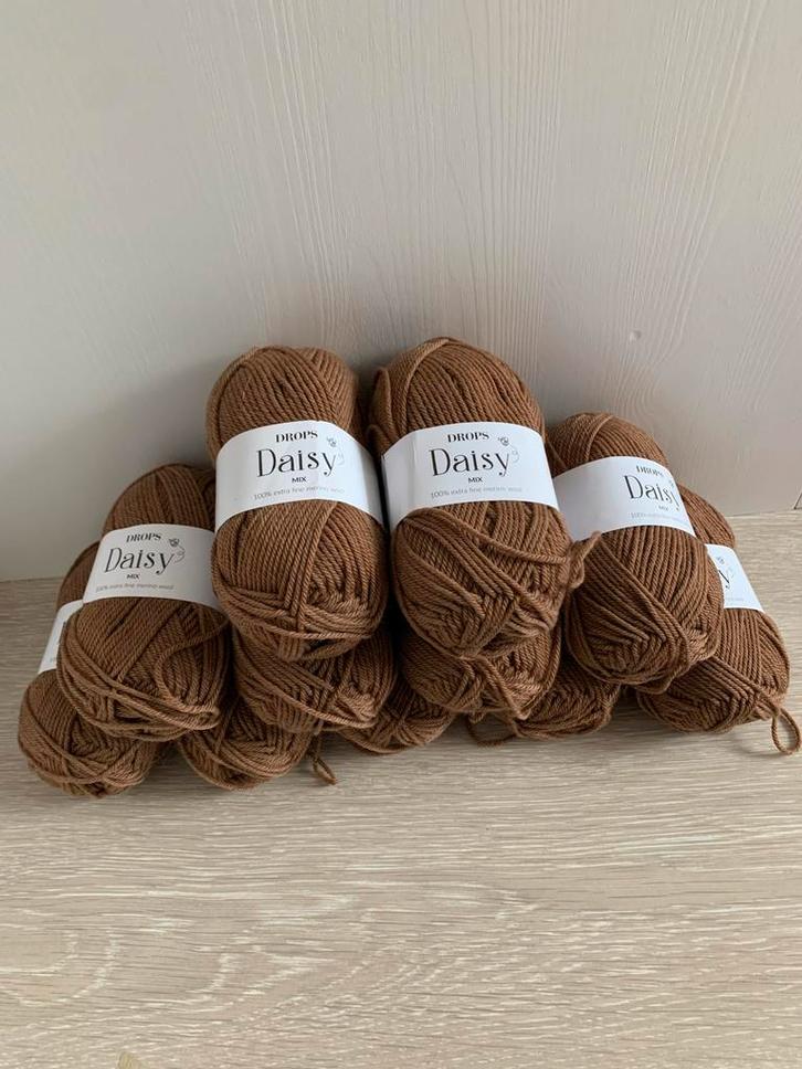 11 bollen Drops Daisy Mix, Hobby en Vrije tijd, Breien en Haken, Nieuw, Breien of Haken, Wol of Garen, Ophalen of Verzenden
