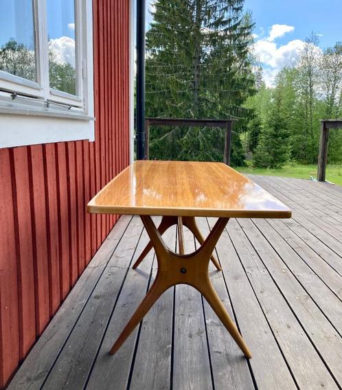 Houten salontafel uit Zweden, Scandinavisch vintage jaren 60, Huis en Inrichting, Tafels | Salontafels, Gebruikt, 50 tot 75 cm
