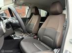 Mazda 2 1.5 Skyactiv-G Luxury Automaat Navi Carplay PDC Crui, Stof, Zwart, 4 cilinders, Wit