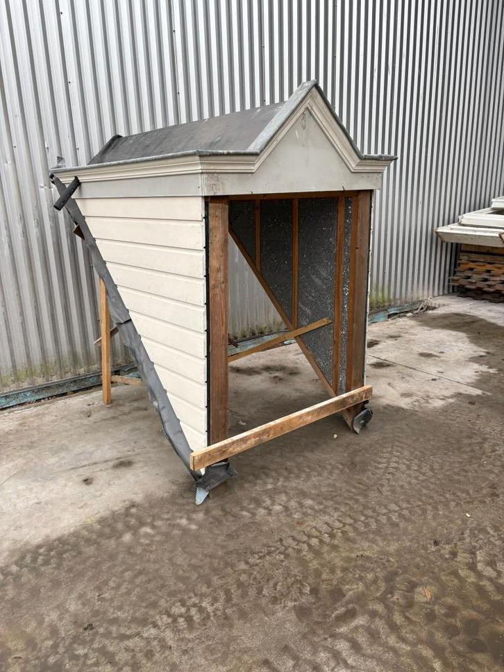 Prefab dakkapel met draaikiep kozijn, Doe-het-zelf en Verbouw, Kozijnen en Schuifpuien, Gebruikt, Dakkapel, Hout, 150 tot 225 cm