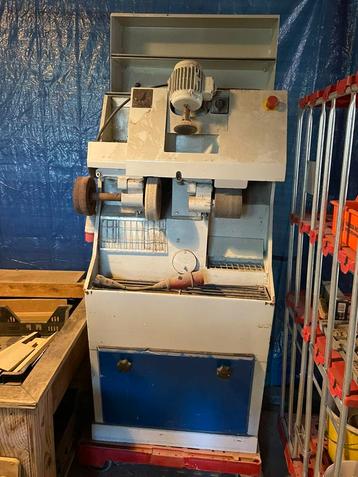 Schuurmachine podotherapie/podologie/schoenmaker beschikbaar voor biedingen