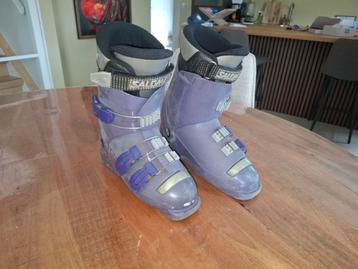 Salomon SKI schoenen MAAT 23,5 = 35 EU  beschikbaar voor biedingen