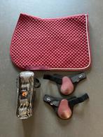 Vz dekje, QHP, nieuw, beenbeschermers, glitter, bordeaux, Dieren en Toebehoren, Paarden en Pony's | Dekens en Dekjes, Ophalen of Verzenden