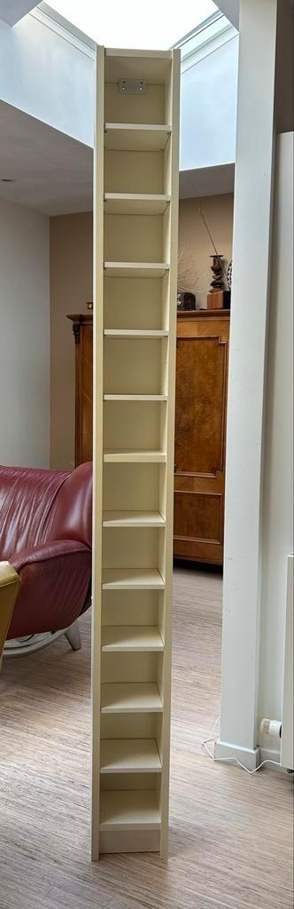 Billy c.d/dvd kast  (wit), Huis en Inrichting, Kasten | Boekenkasten, Gebruikt, Minder dan 50 cm, 200 cm of meer, Minder dan 25 cm