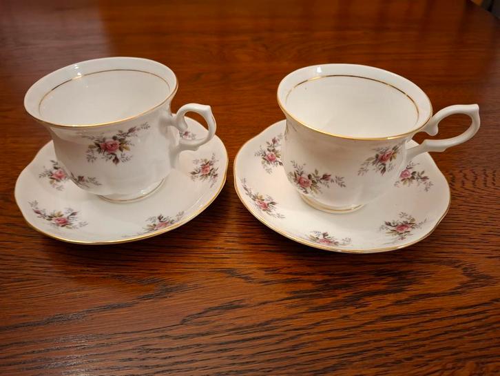 Vintage Crown China Theecups en Schotels - Set van 2, Antiek en Kunst, Antiek | Servies los, Ophalen