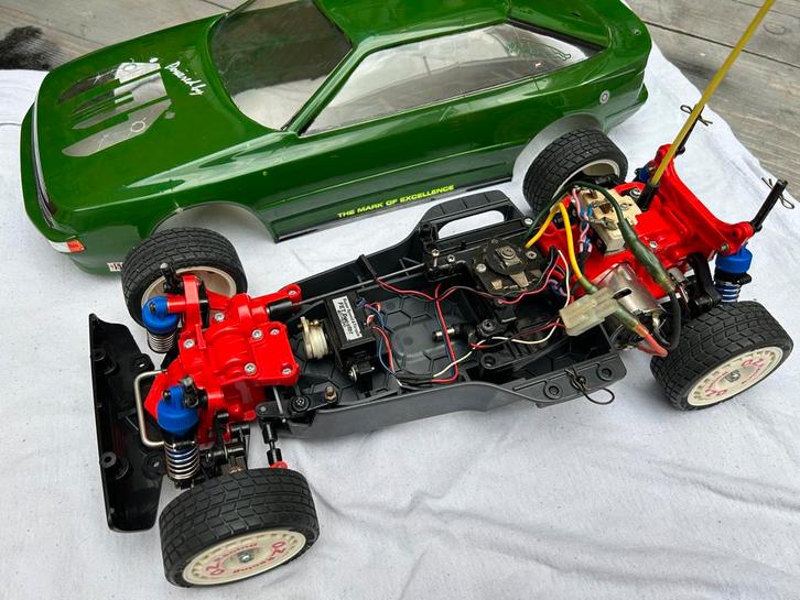 Tamiya toyota celica gt-four rally ( vintage 1991 ), Hobby en Vrije tijd, Modelbouw | Radiografisch | Auto's, Zo goed als nieuw