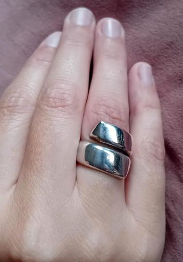 Zilveren ring 17,5 mm beschikbaar voor biedingen