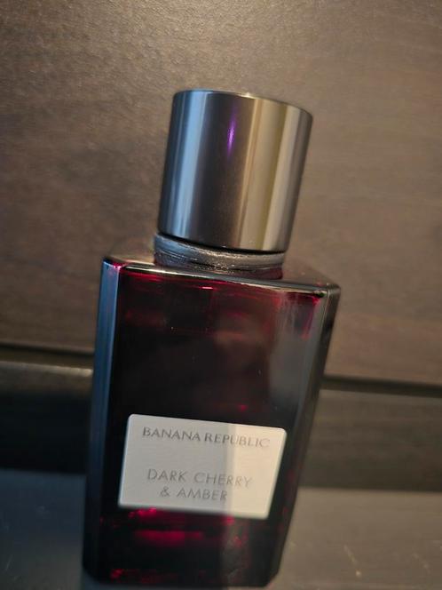 Dark cherry &amber banana republik samples, Sieraden, Tassen en Uiterlijk, Uiterlijk | Parfum, Nieuw, Ophalen of Verzenden