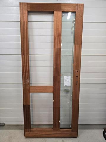 Nieuwe Hardhouten Voordeur HR++ Glas beschikbaar voor biedingen