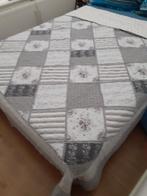 Mooie 2 persoons quilt sprei, Huis en Inrichting, Slaapkamer | Beddengoed, Ophalen of Verzenden, Zo goed als nieuw, Tweepersoons