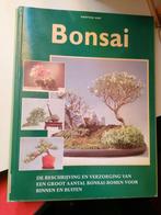 DE BESCHRIJVING VERZORGING BONSAI BOMEN BINNEN BUITEN, Ophalen of Verzenden, Zo goed als nieuw, Martina Hop